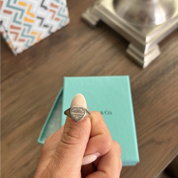 Tiffany & Co. Signet Silver Heart Ring - Picture 5 of 6